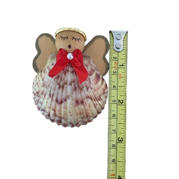 Shell Angel Magnet 2.5” x 2” with Bow Halo - Picture 3 of 4